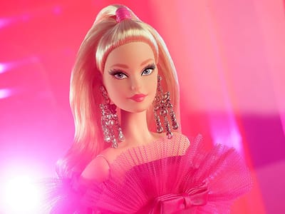 Barbie’s Festive Looks: A Retrospective View of Holiday Barbie Through the Decades